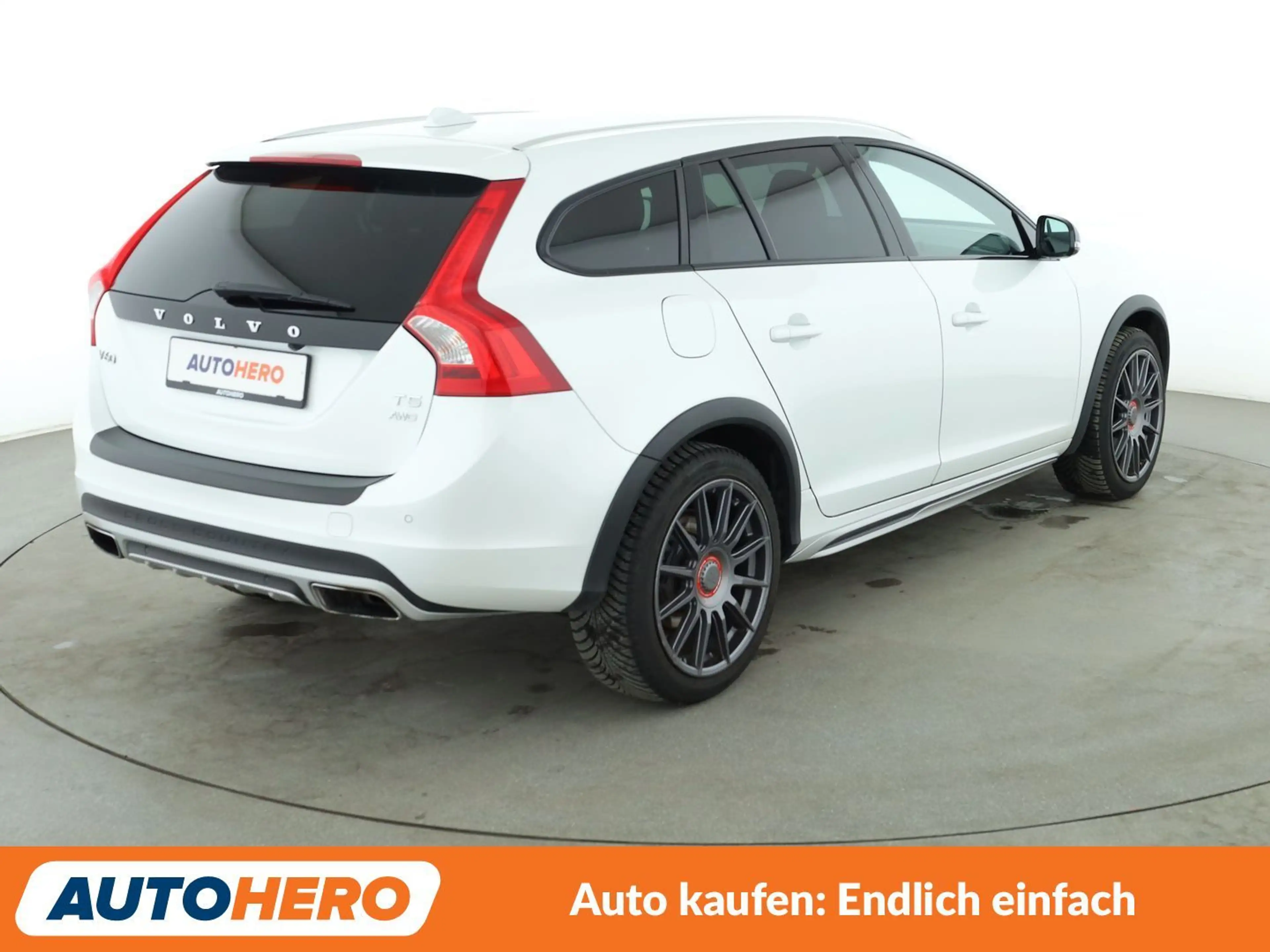 Volvo V60 Cross Country 2.0 T5 Pro AWD Aut.*NAVI*ACC*CAM*PDC*SHZ* — photo 6