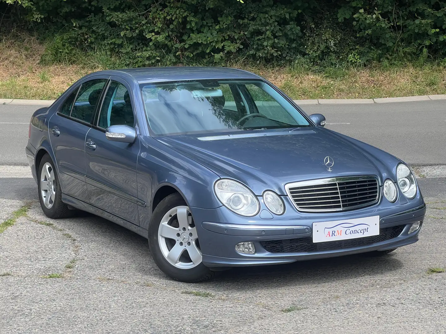 Mercedes-Benz E 200 essence Kompressor Avantgarde AUTOMATIQUE - 2