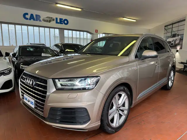 Audi Q7 Q7 3.0 tdi s-line q. tiptronic 7p.