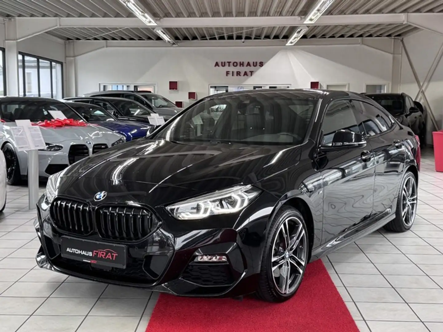 BMW 218 i Gran Coupé M Sport Schwarz - 2