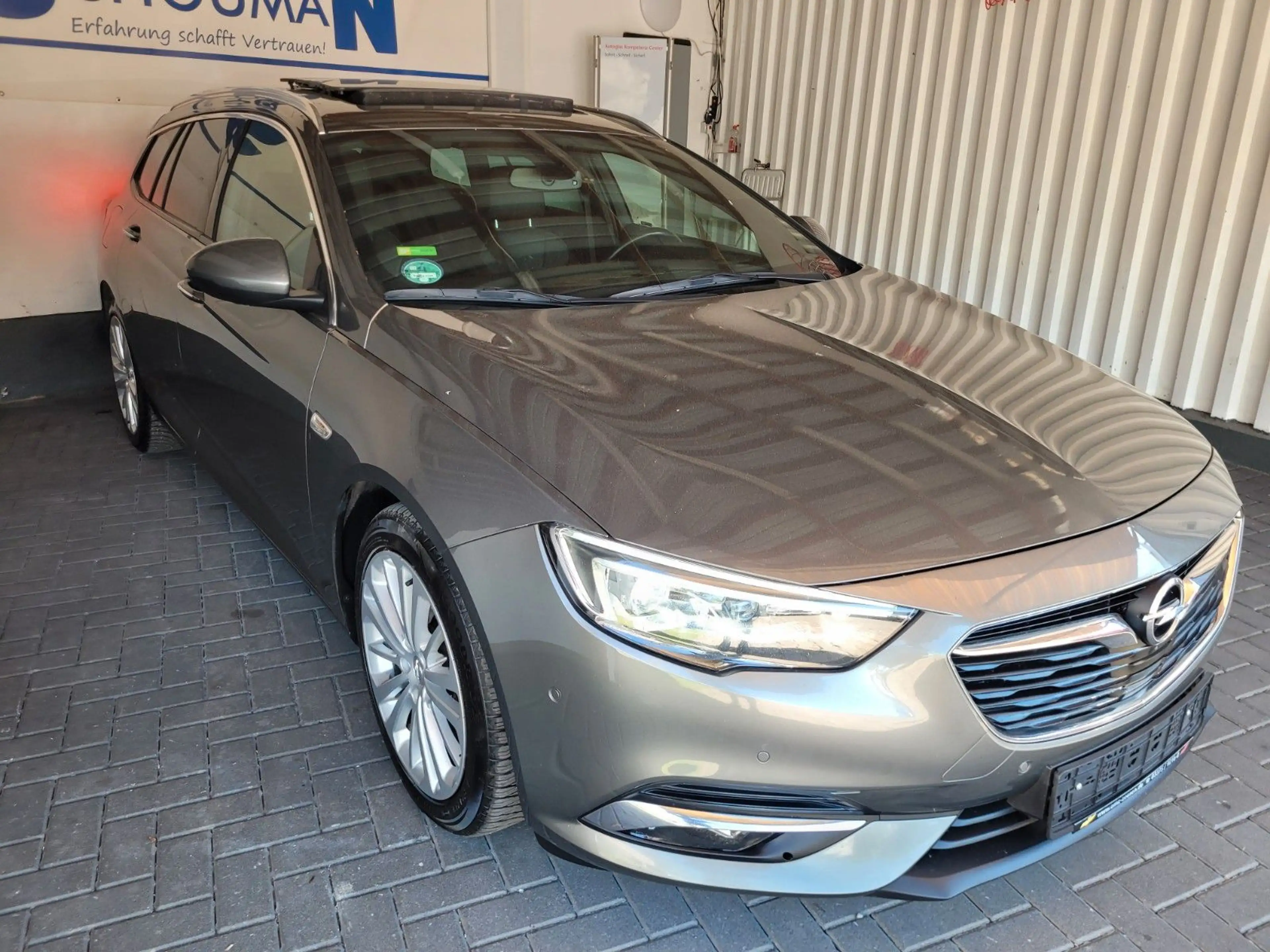 Opel Insignia INNOVATION 4x4*SCHECKHEFT°*HUD*LEDER*PANORAMA*
