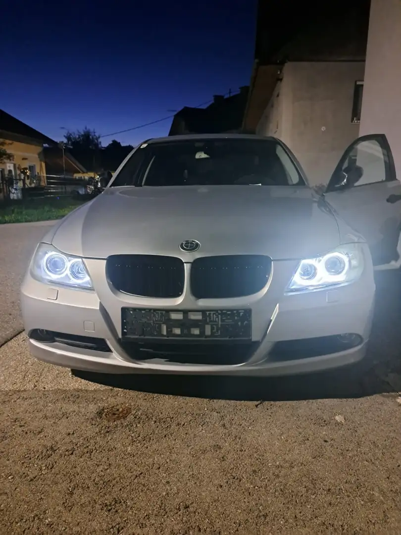 BMW 320 E90 M47 - Gepflegt Silber - 2
