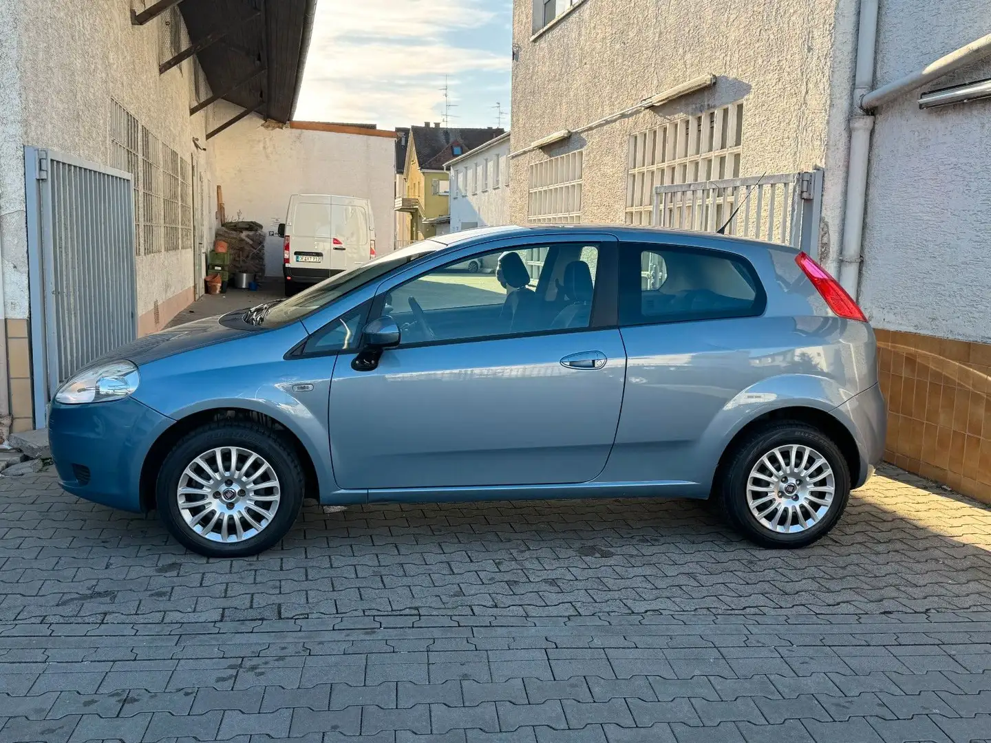 Fiat Grande Punto 1.4 8V Dynamic*Autom.*Klima*1.Hd*Tü Bleu - 2