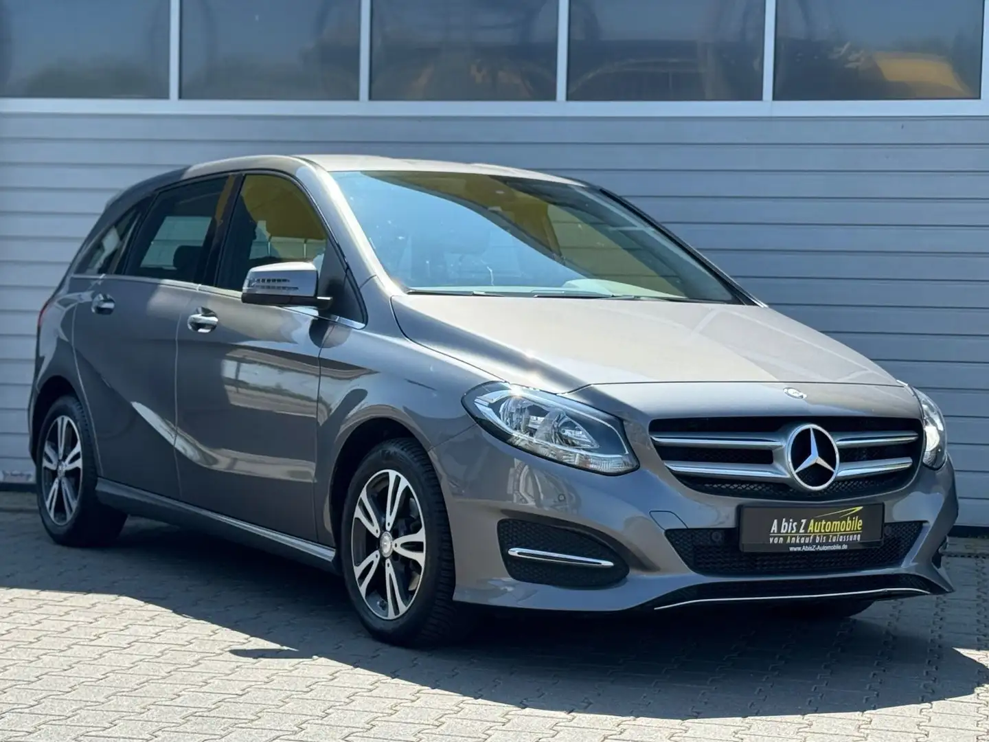 Mercedes-Benz B 180 d 2.Hand/SHZ/MFL/NAVI/AHK/Garantie Grigio - 2