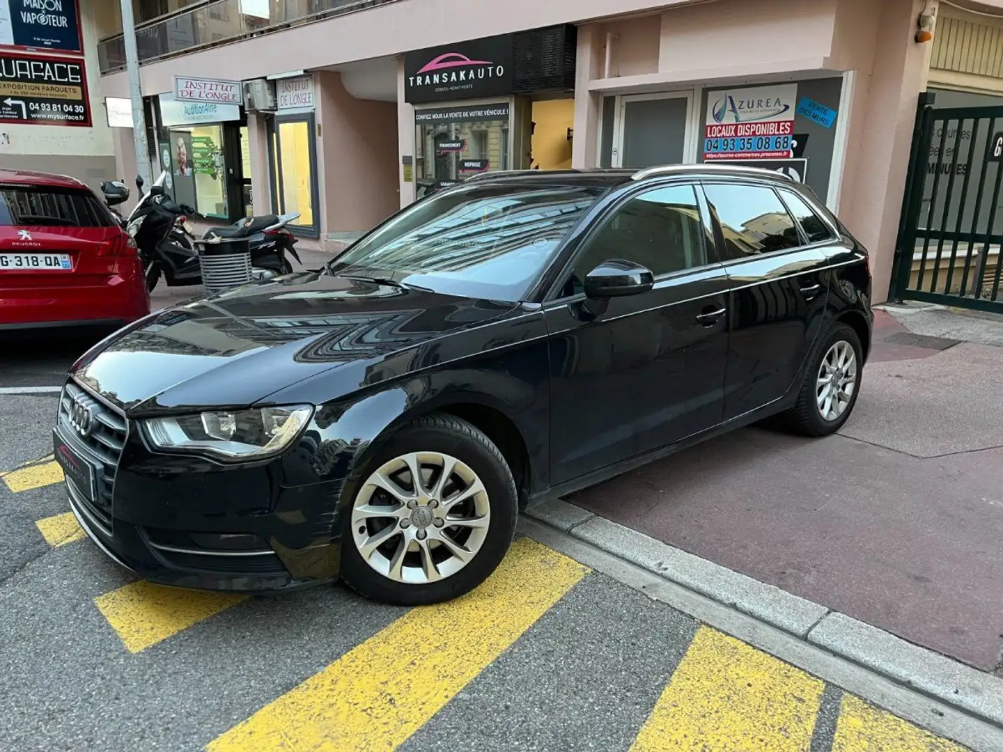 Audi A3 1.6l Tdi 105 CV Ambiente Noir - 1
