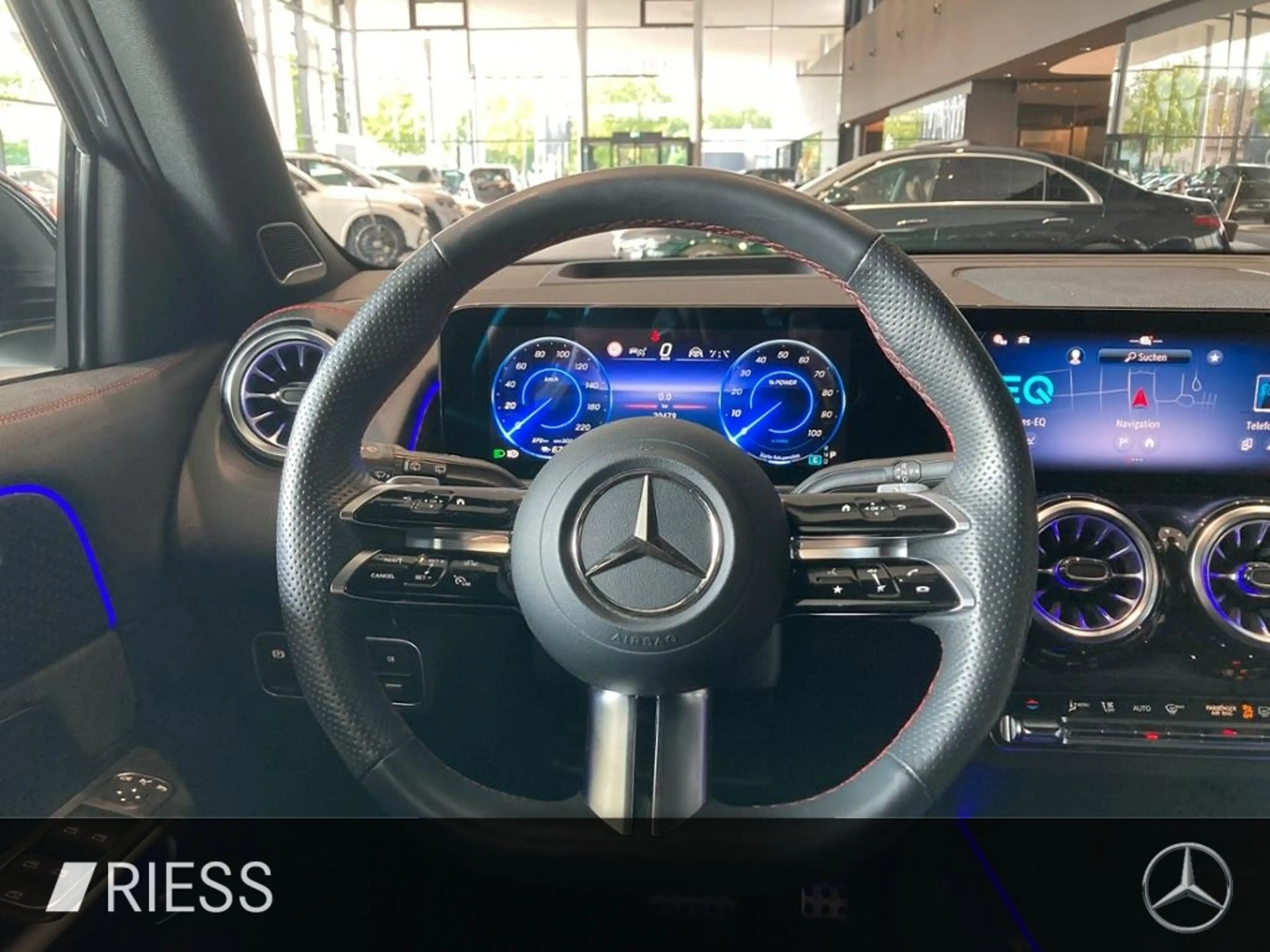 Mercedes-Benz EQB 350 4M AMG PREM. PANO FAHRASSIST GUARD NIGHT — photo 10