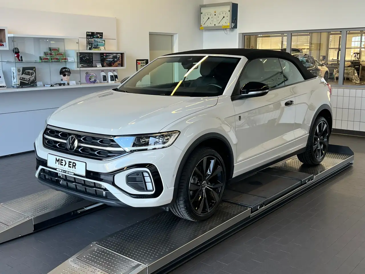 Volkswagen T-Roc, фото 2
