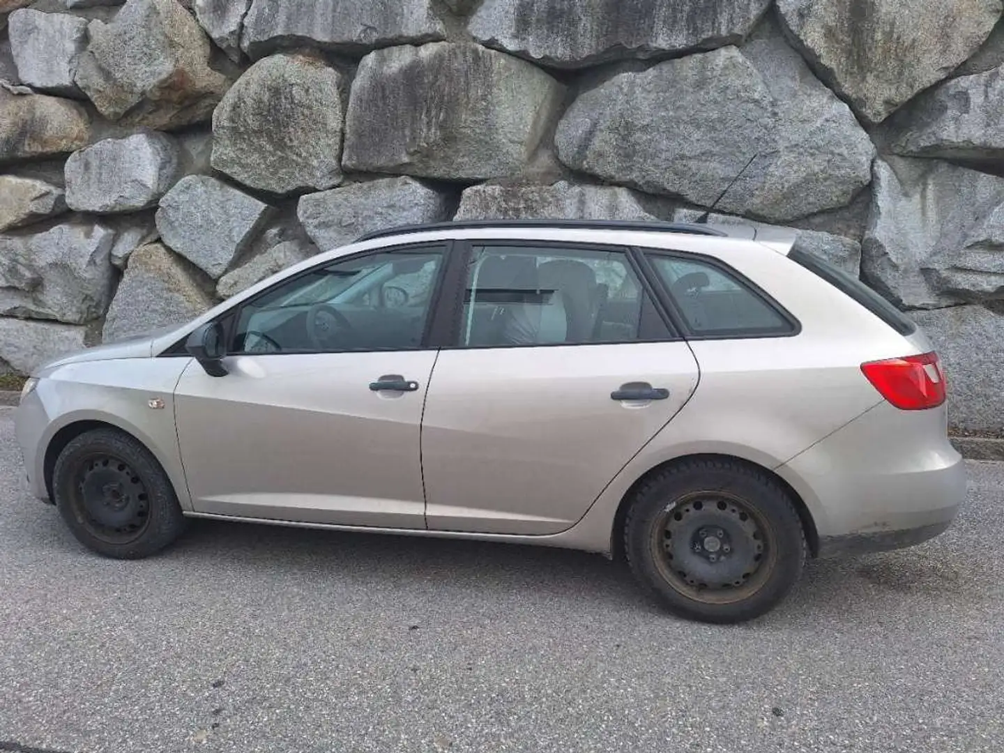 SEAT Ibiza Ibiza ST Reference 1,2 Reference Beige - 1