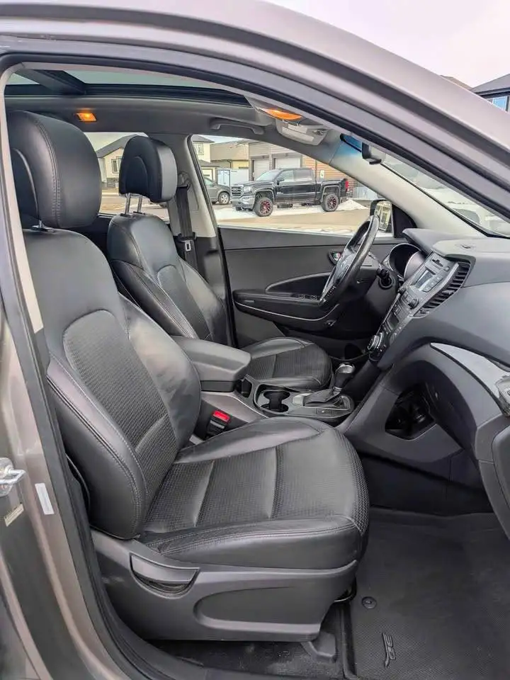 Hyundai SANTA FE снимка Hyundai SANTA FE