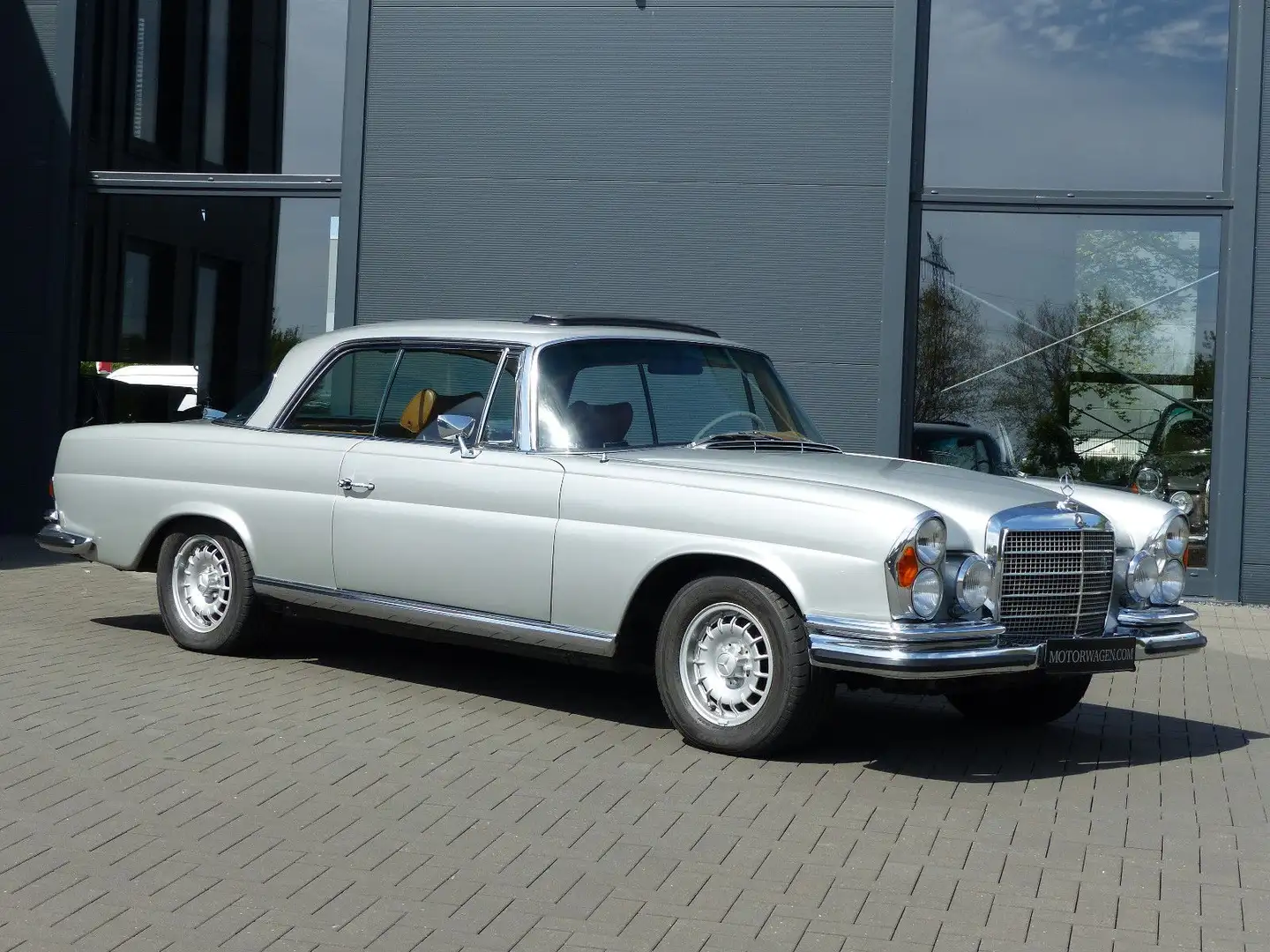 Mercedes-Benz 280 SE 3,5 Coupe W 111 Zilver - 2
