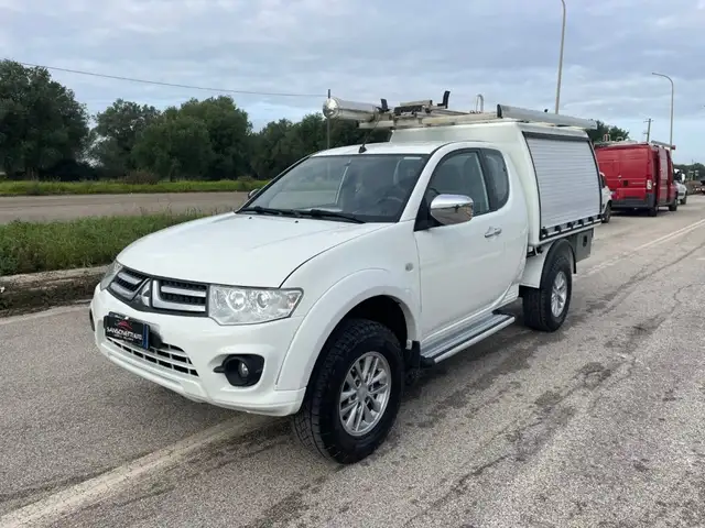 Mitsubishi L200 2.5 DI-D/136CV Club Cab Invite DPF