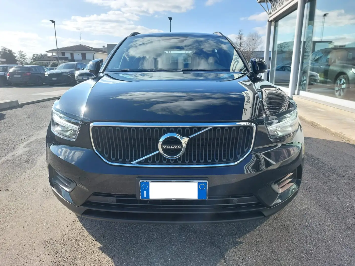 Volvo XC40 XC40 1.5 T3 Momentum Core Geartronic Nero - 2