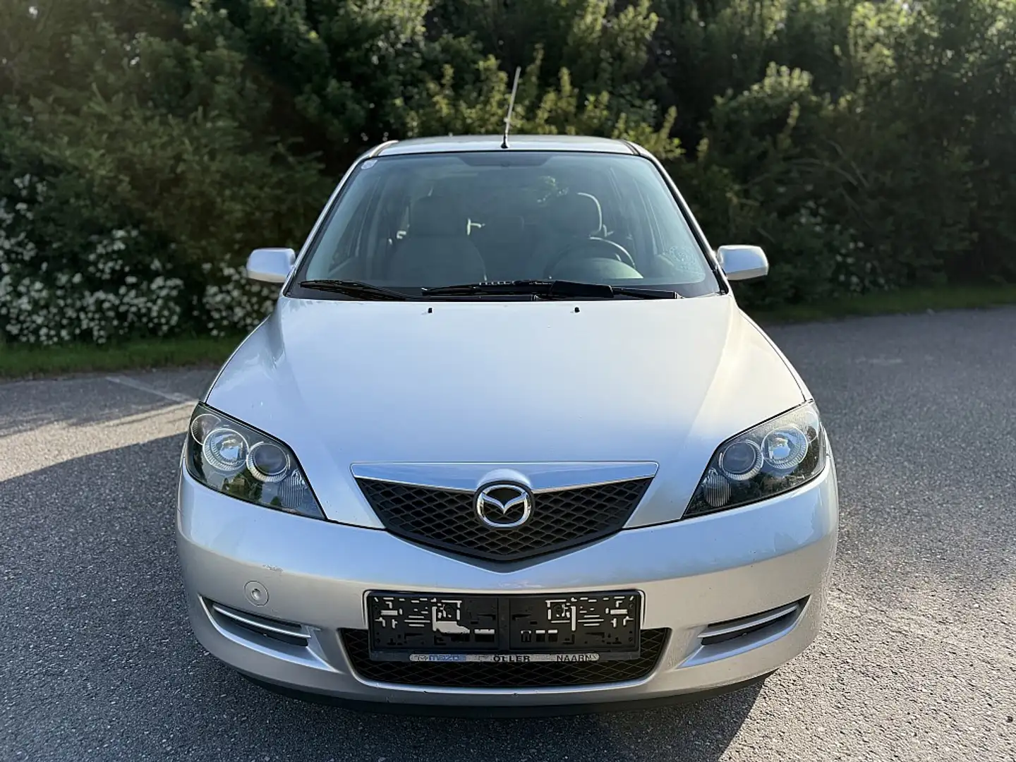 Mazda 2 Mazda2 1,25i *Erstbesitz*Pickerl 04/2026+4*Gepf... Silber - 2