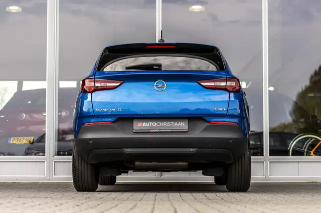 Opel Grandland X view 4