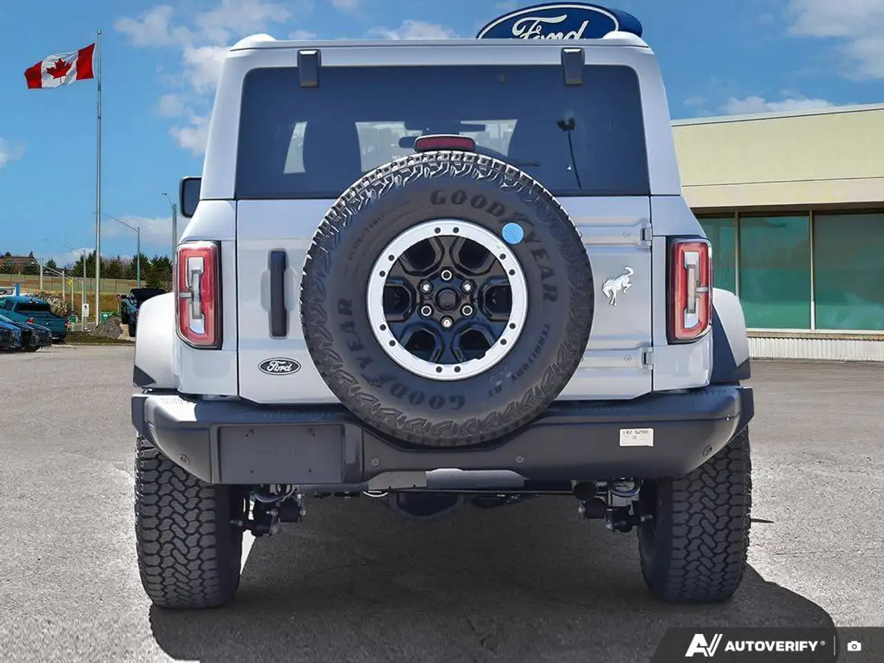 Ford Bronco photo Ford Bronco