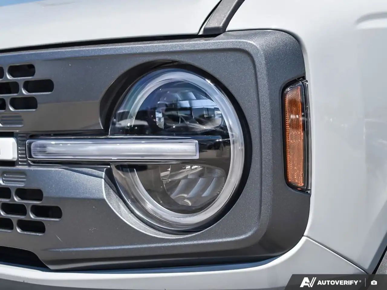 Ford Bronco photo Ford Bronco