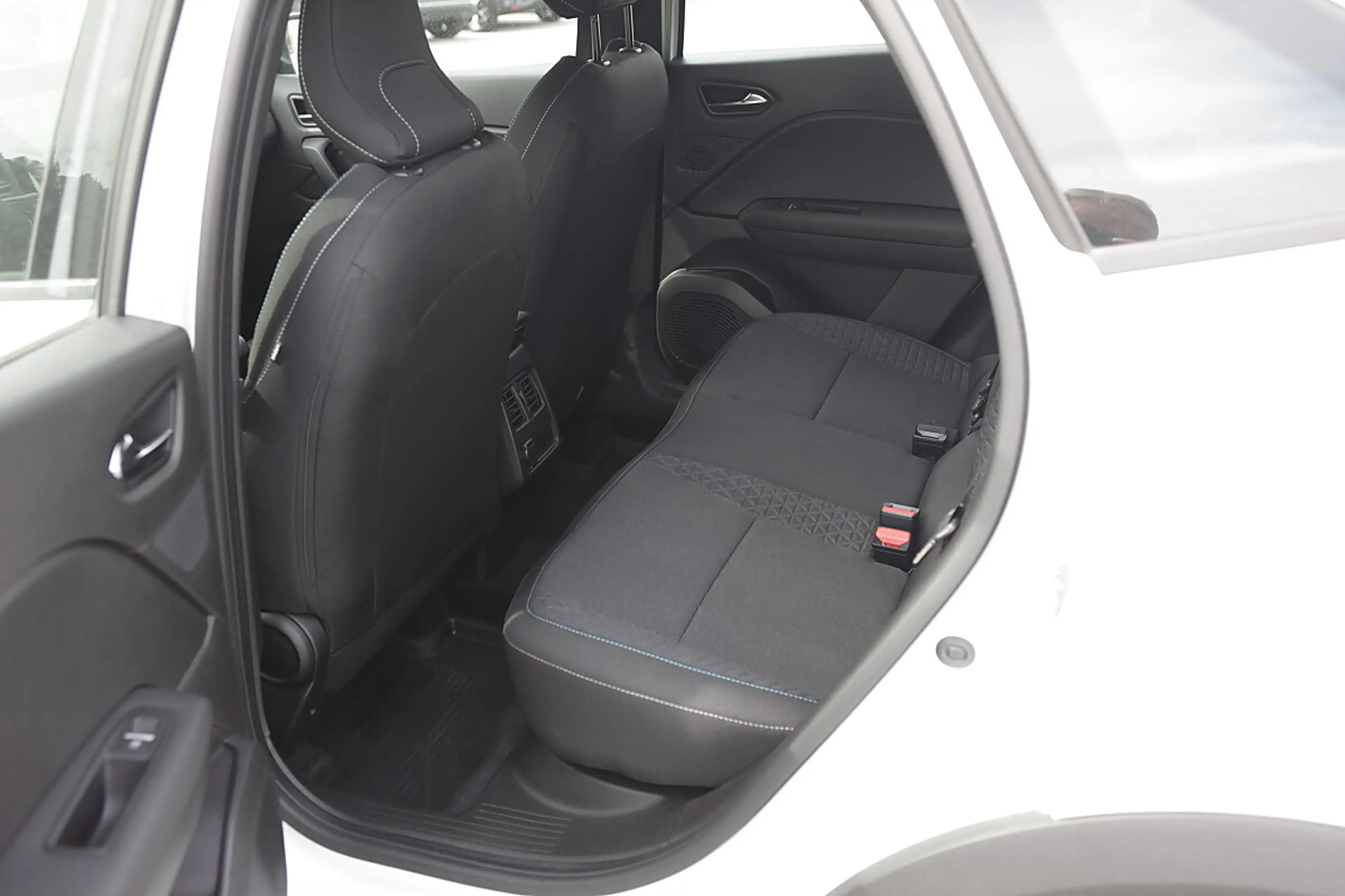 Renault Symbioz E-Tech HEV 160 Evolution Aut. — photo 9
