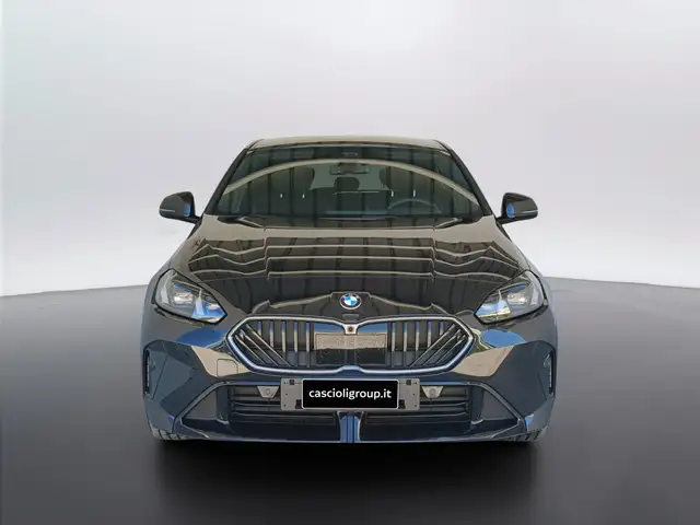BMW 1 Series view 2