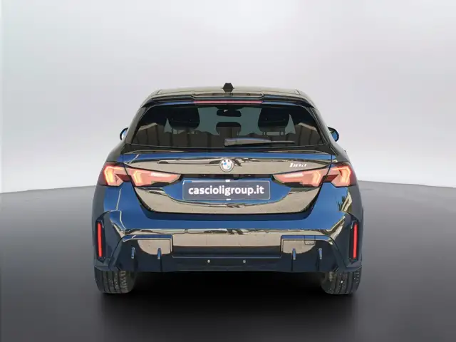 BMW 1 Series view 5