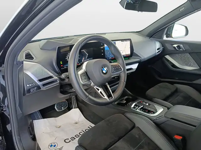 BMW 1 Series view 7