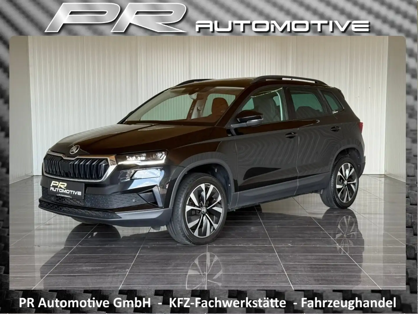 Skoda Karoq 2.0 TDI DSG Style PANO*MATRIX*AHK*AMBIENTE*ACC*LED Schwarz - 1