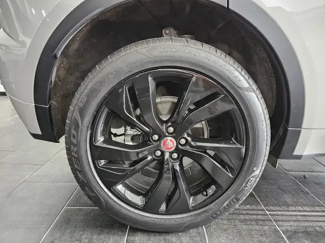 Jaguar E-Pace view 14
