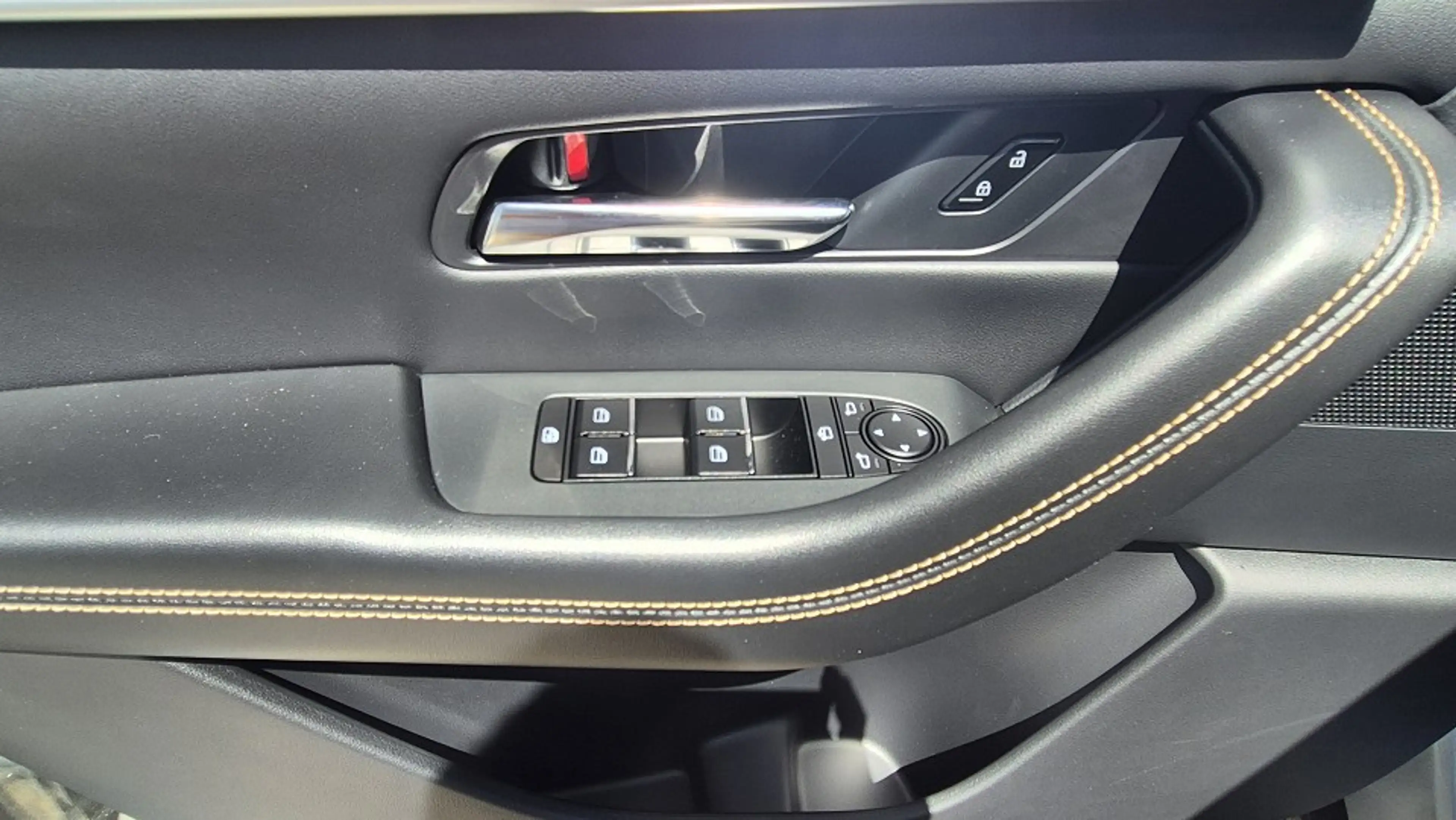 Mazda CX-60 2.5L e-SKYACTIV PHEV 327ps 8AT AWD Homura COSO — photo 8