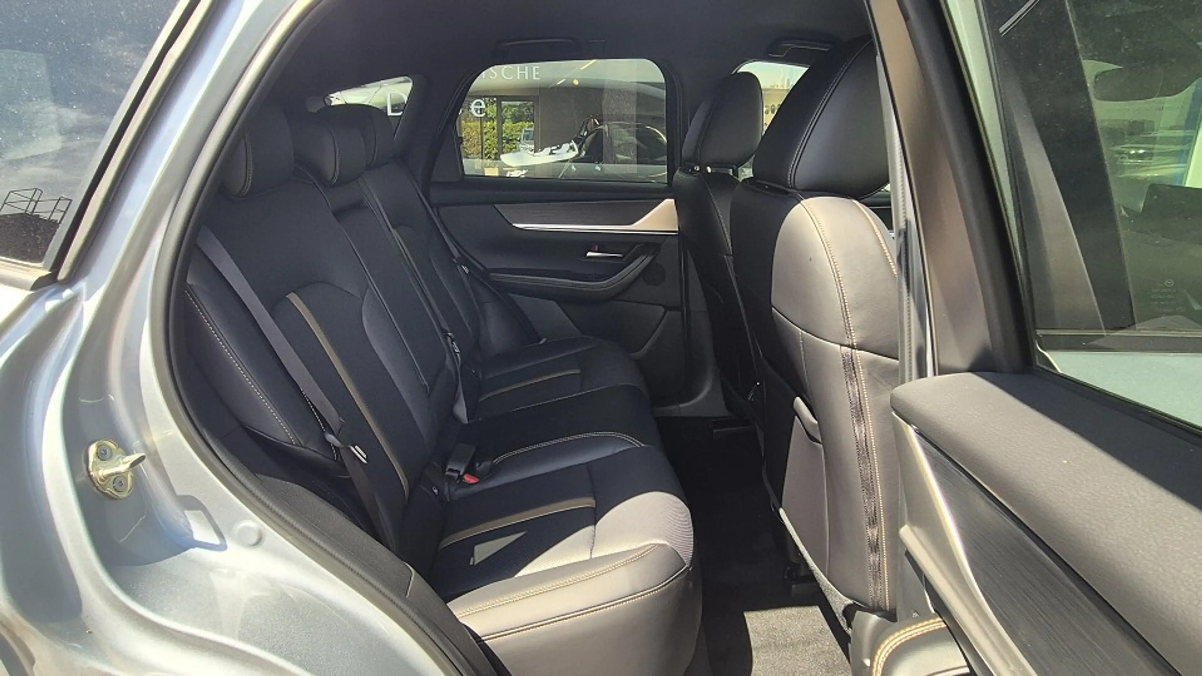 Mazda CX-60 2.5L e-SKYACTIV PHEV 327ps 8AT AWD Homura COSO — photo 5