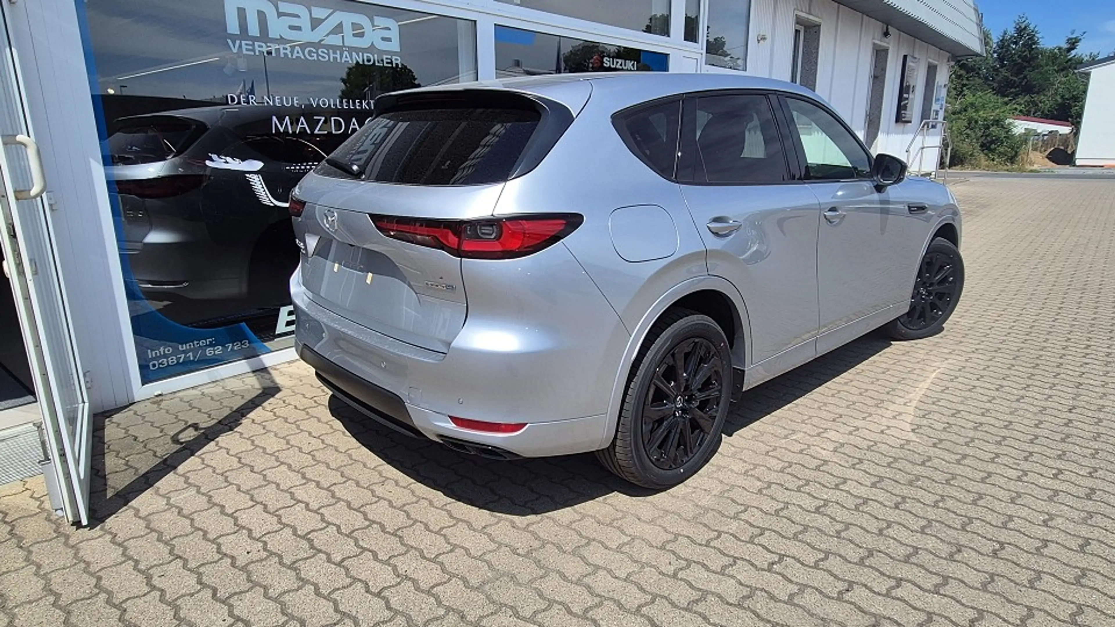Mazda CX-60 2.5L e-SKYACTIV PHEV 327ps 8AT AWD Homura COSO — photo 2