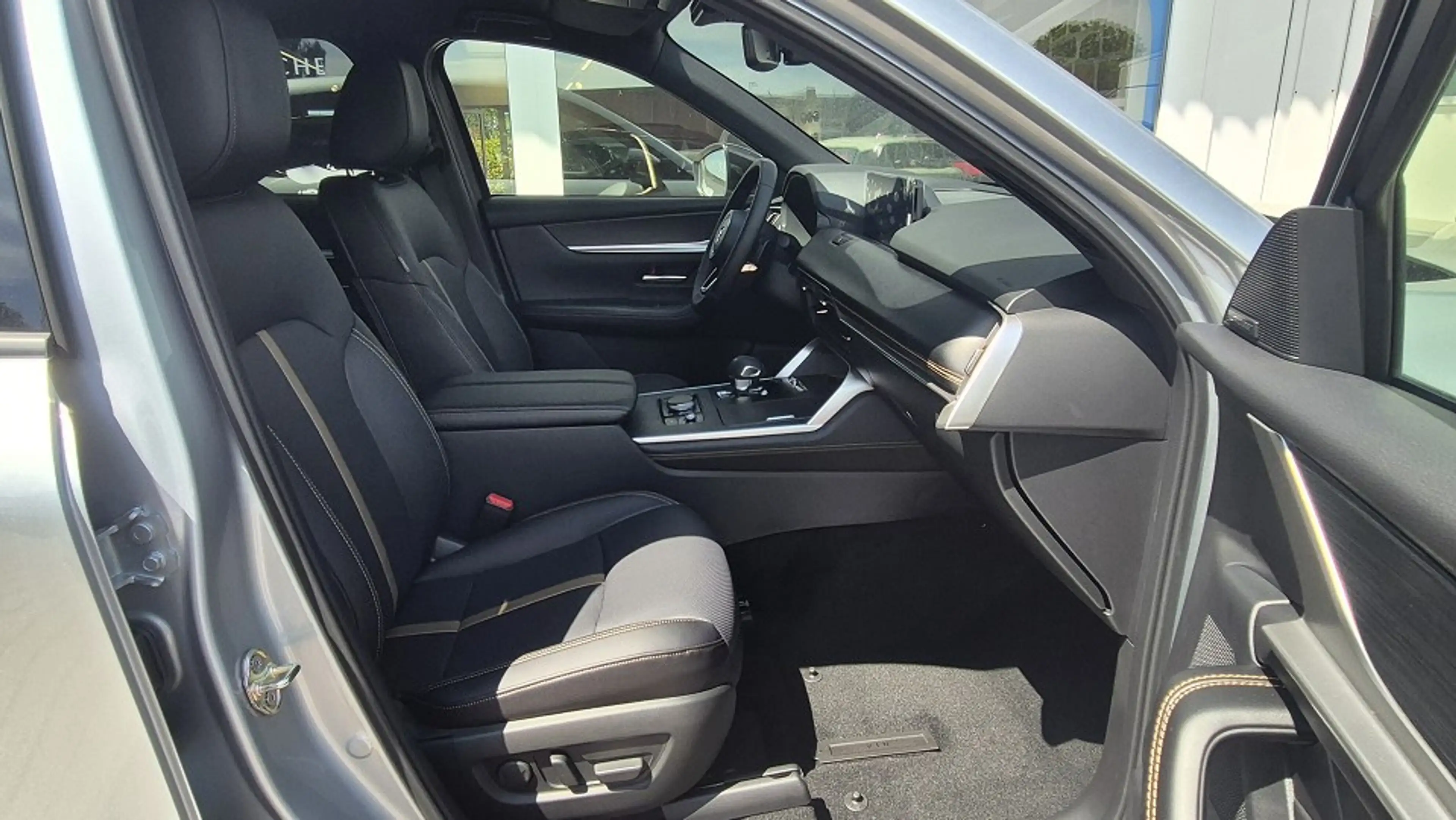 Mazda CX-60 2.5L e-SKYACTIV PHEV 327ps 8AT AWD Homura COSO — photo 4
