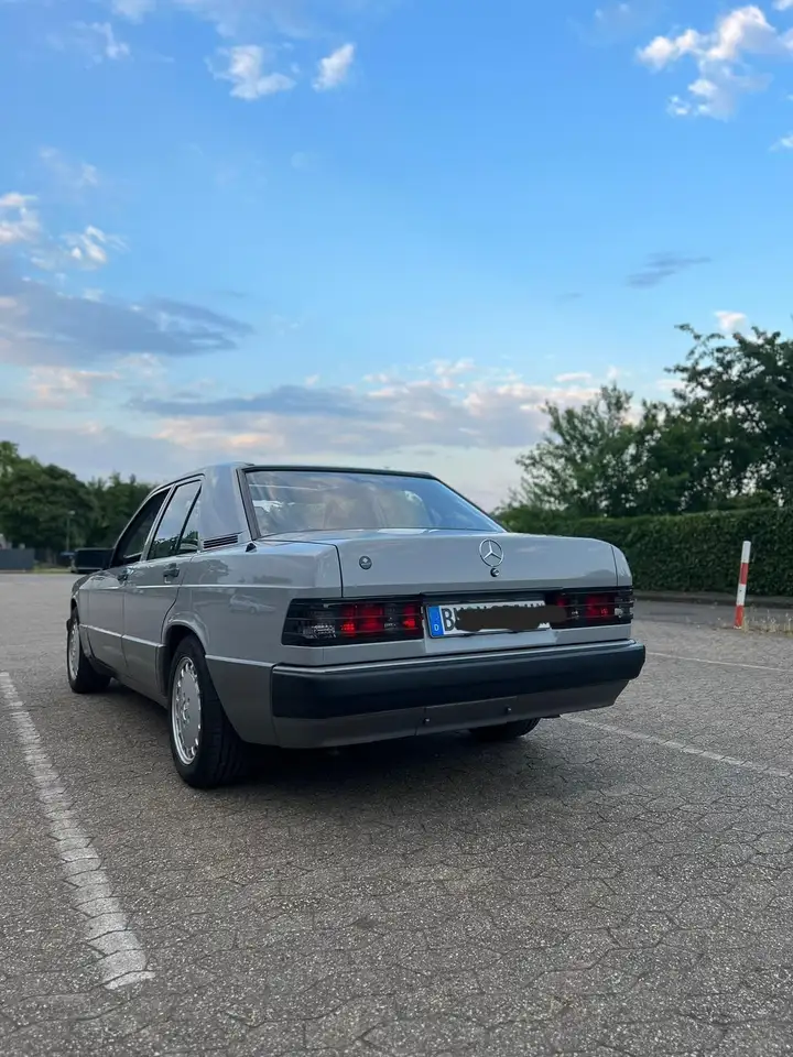 Mercedes-Benz 190 E, foto 6