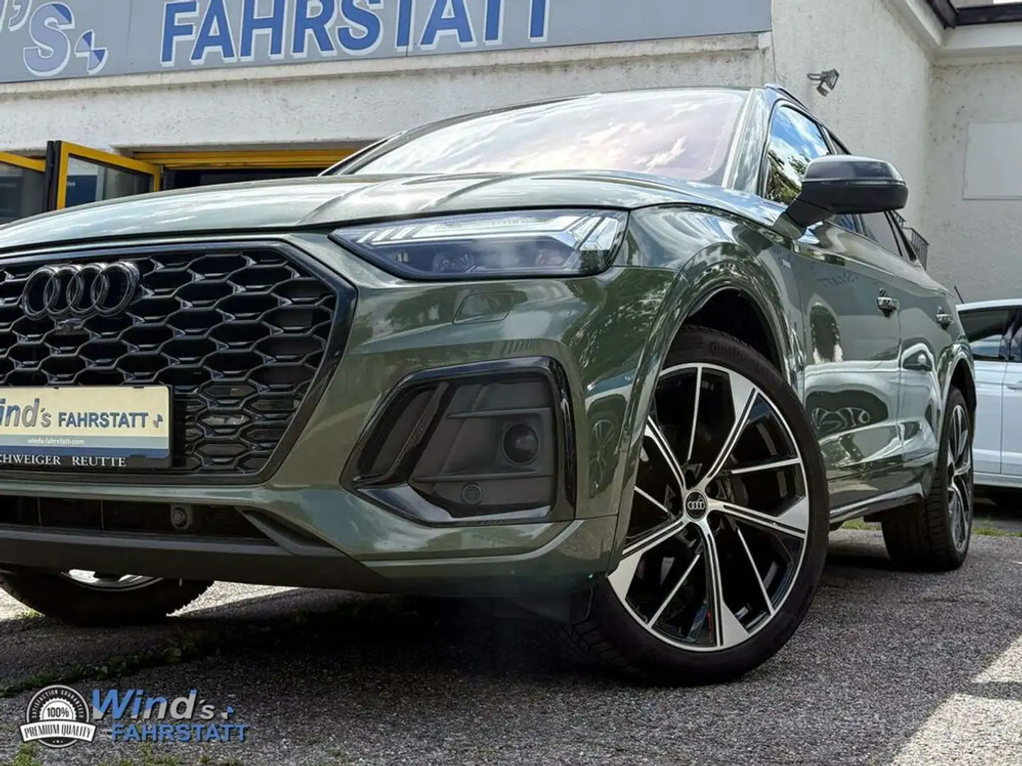 Audi Q5 40 TDI Sportback quattro S line Voll !! Grün - 2
