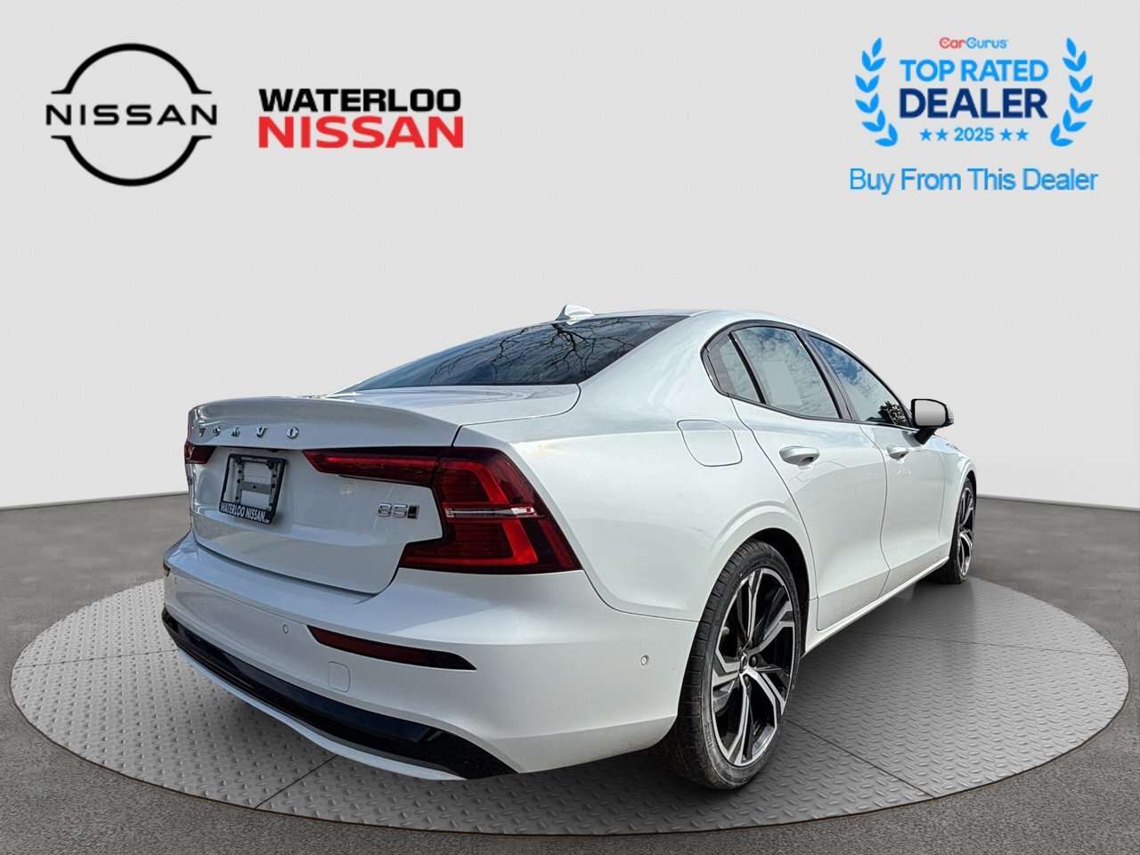2024 Volvo S60 Ultimate Dark Theme — снимка 1