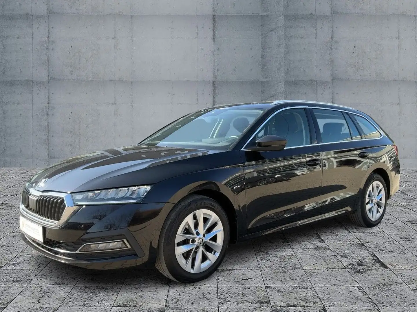 Skoda Octavia Combi 2.0TDI DSG STYLE LED+NAV+STDHZG+VC Schwarz - 2