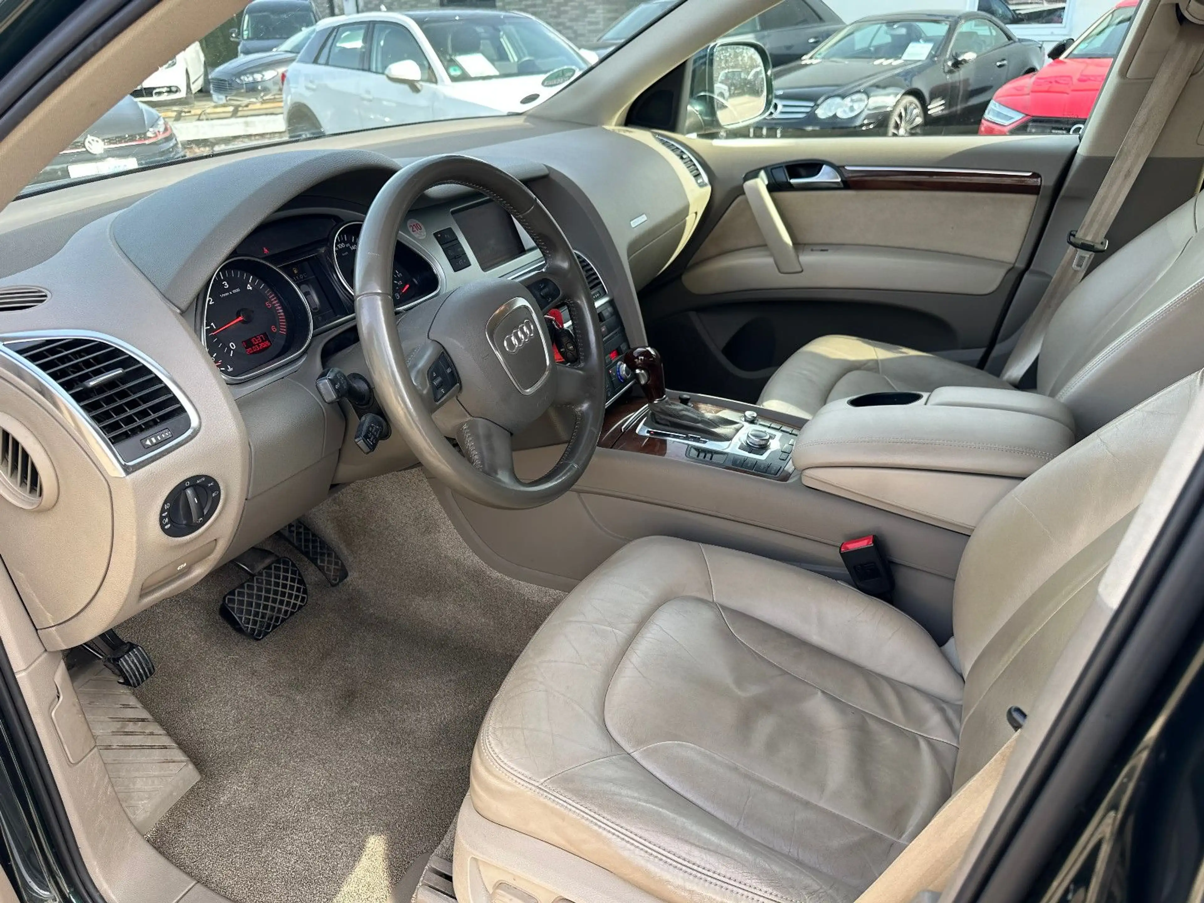 Audi Q7 3.0 TDI quattro S-Line / Leder Xenon / Standh — photo 8