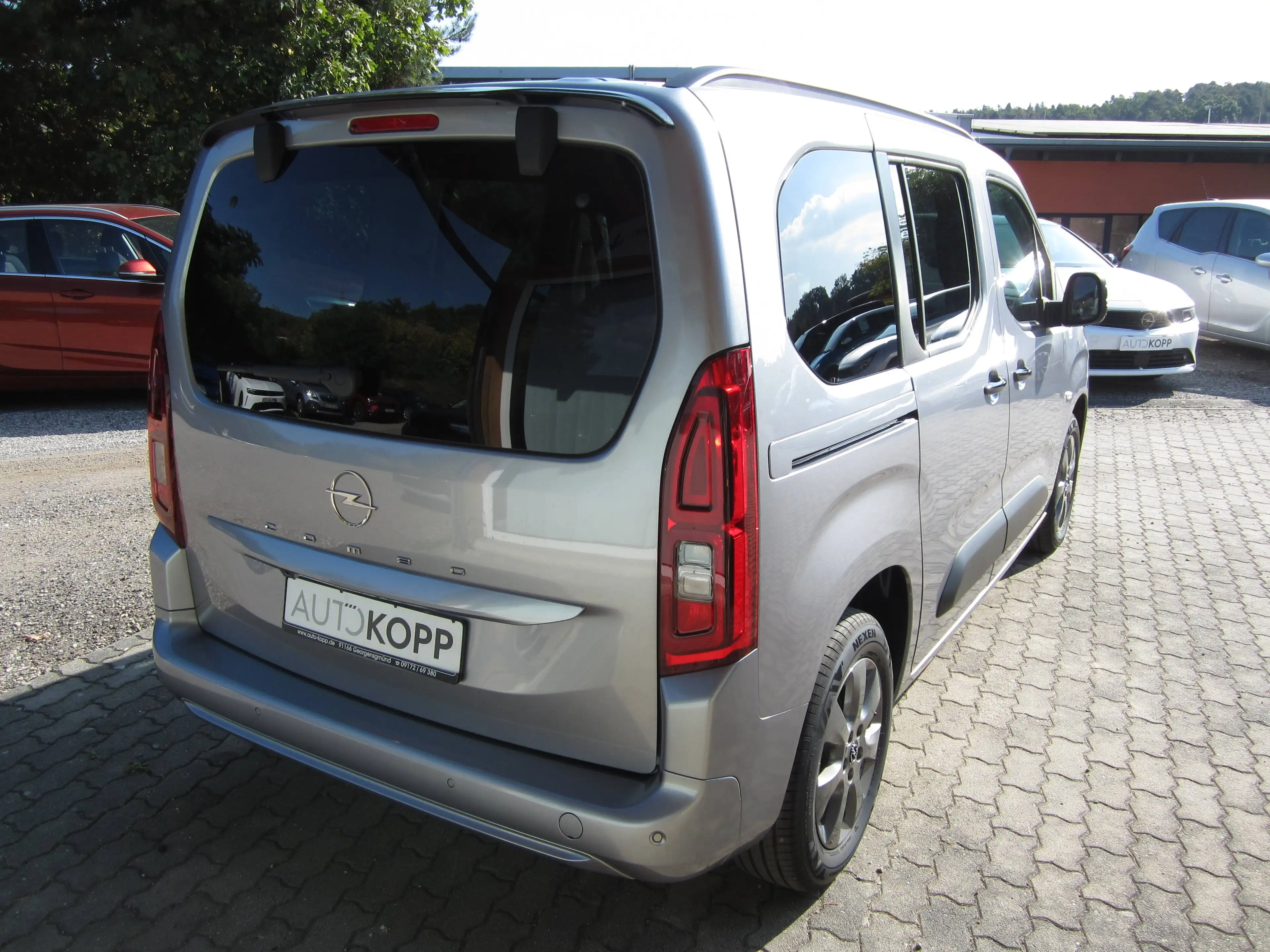 Opel Combo Life 1.2 T. 81kW "Edition+" - Deutsche UPE: 30.295,00 € — photo 5