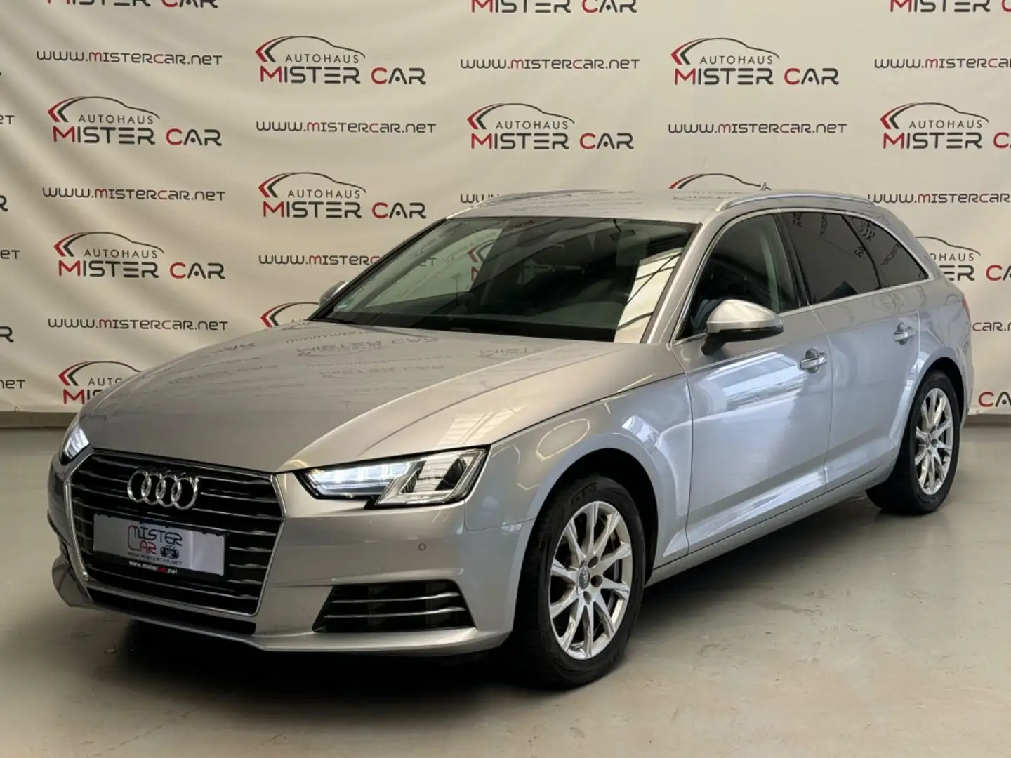 Audi A4 Avant design Navi/AHK/PDC/SHZ/Ambiente/ALU Silber - 1