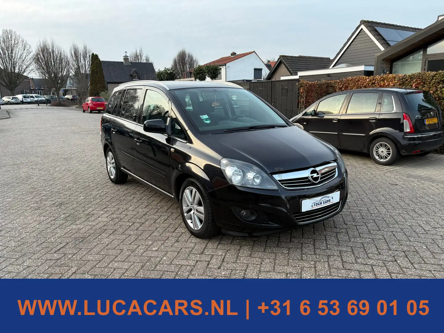 Opel Zafira 1.8 Cosmo 7p. NIEUWE APK! Schwarz - 2