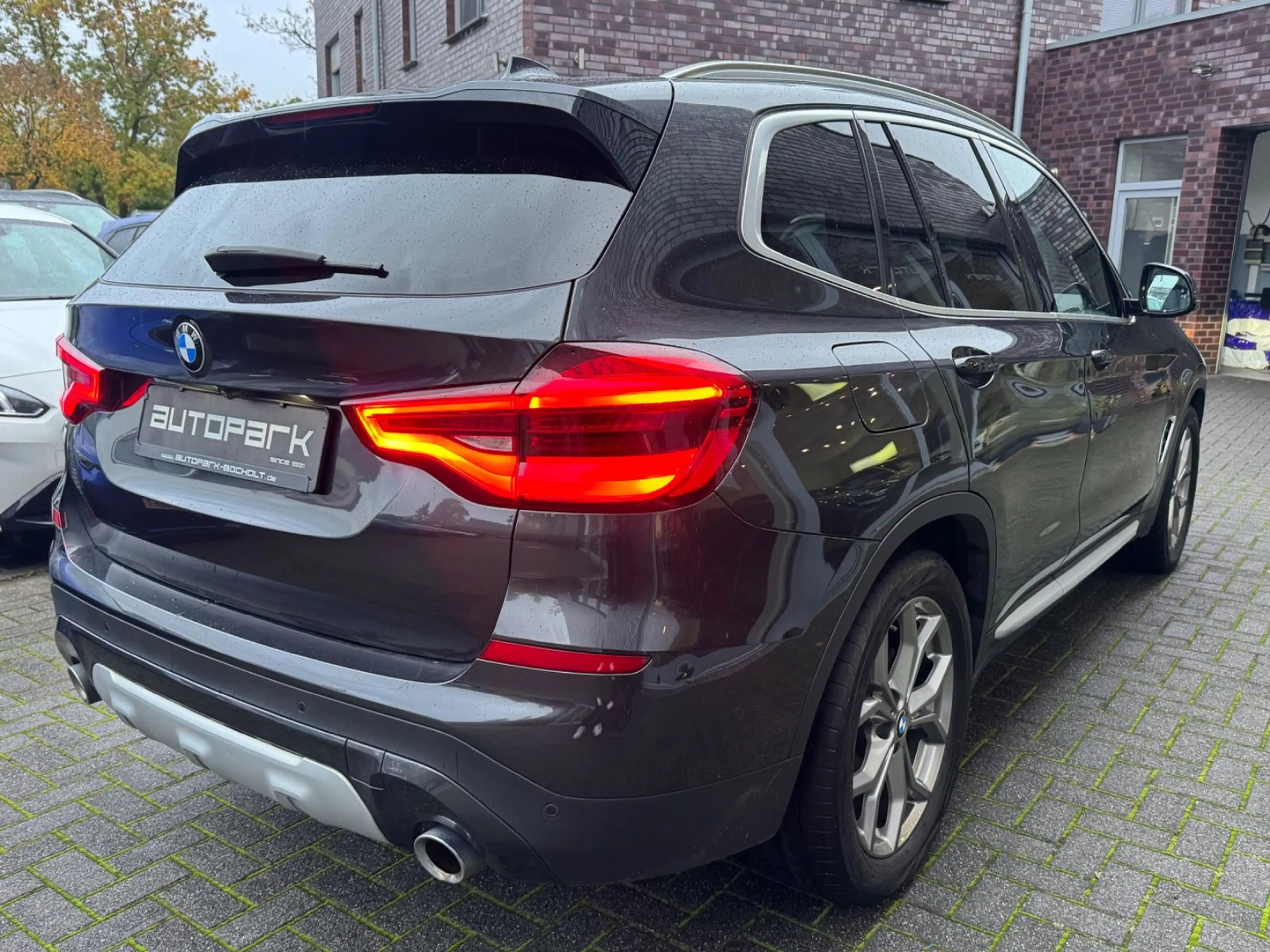 BMW X3 xDrive20d xLine AHK StHz LenkHeiz Kamera TOTW — photo 5