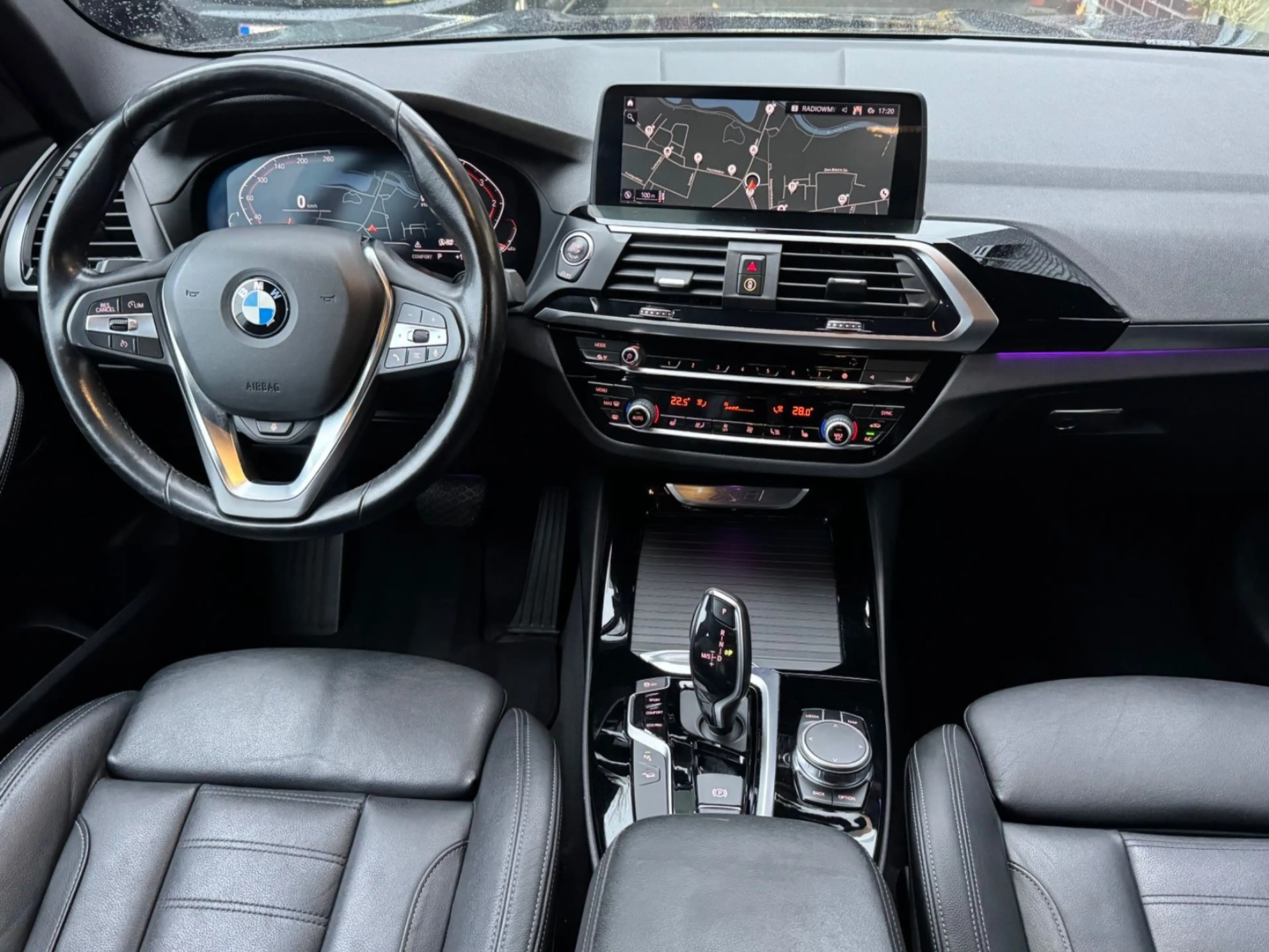 BMW X3 xDrive20d xLine AHK StHz LenkHeiz Kamera TOTW — photo 13