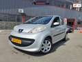 Peugeot 107 1.0-12V XS / NAP /AIRCO / 5 DEURS / ZUINIGE AUTO / Gris - thumbnail 1