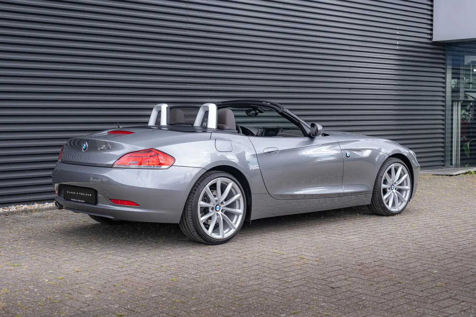 BMW Z4 Roadster sDrive20i High Executive Grijs - 2