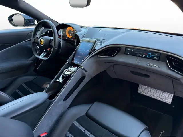Ferrari Daytona view 13