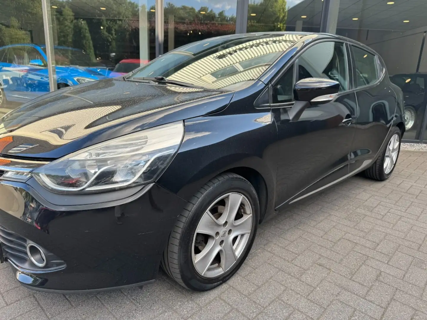 Renault Clio 0.9 TCe 90pk Expression ,Navi,Airco,Cruise,LM velg Zwart - 2