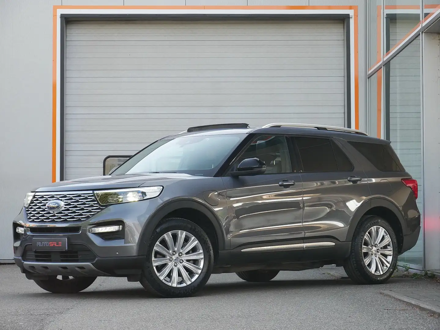 Ford Explorer PHEV 3.0 AWD Platinum 4X4 7pl Grijs - 1