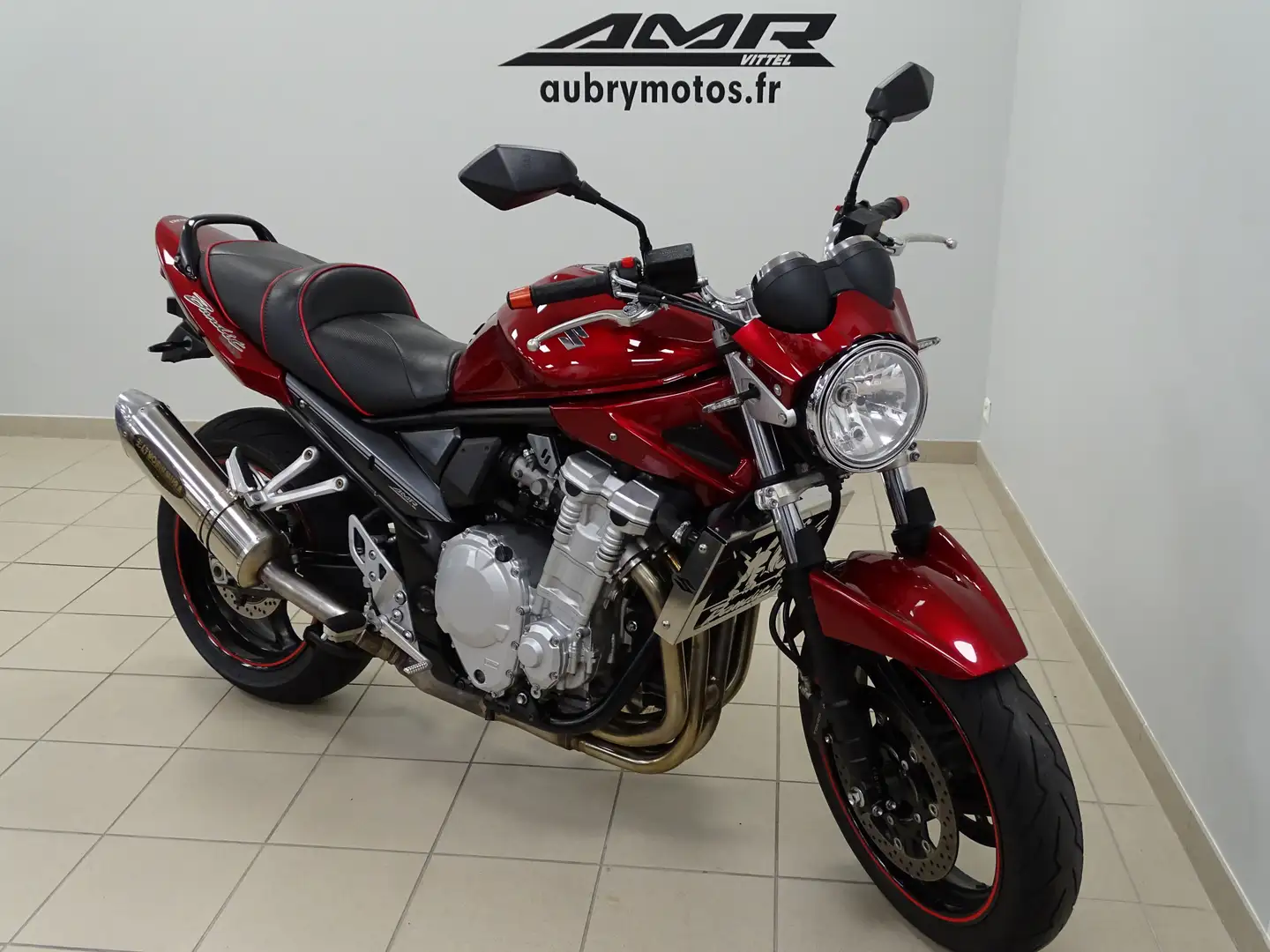Suzuki Rouge - 2