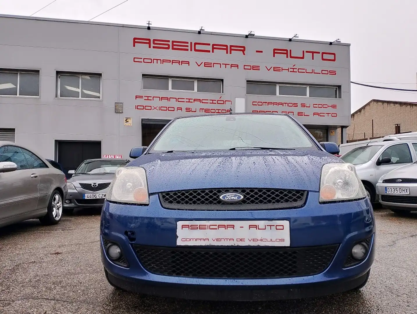 Ford Fiesta 1.4 Futura X Blau - 1