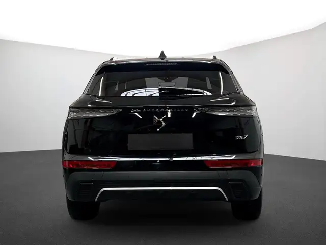 DS Automobiles DS 7 view 3