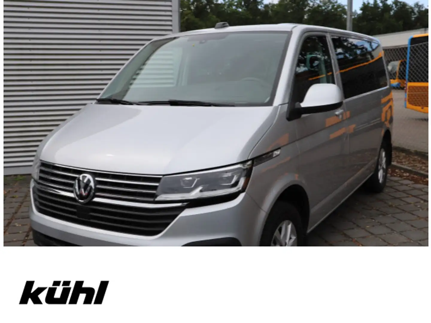Volkswagen T6.1 Caravelle KR 2.0 TDI SCR DSG Comfortline , Silber - 1
