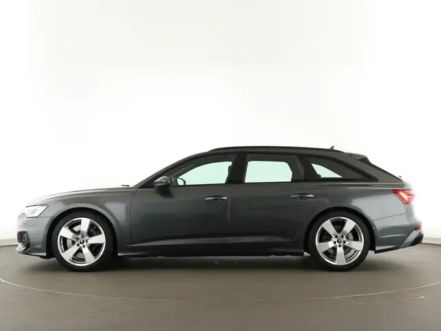 Audi S6 view 4